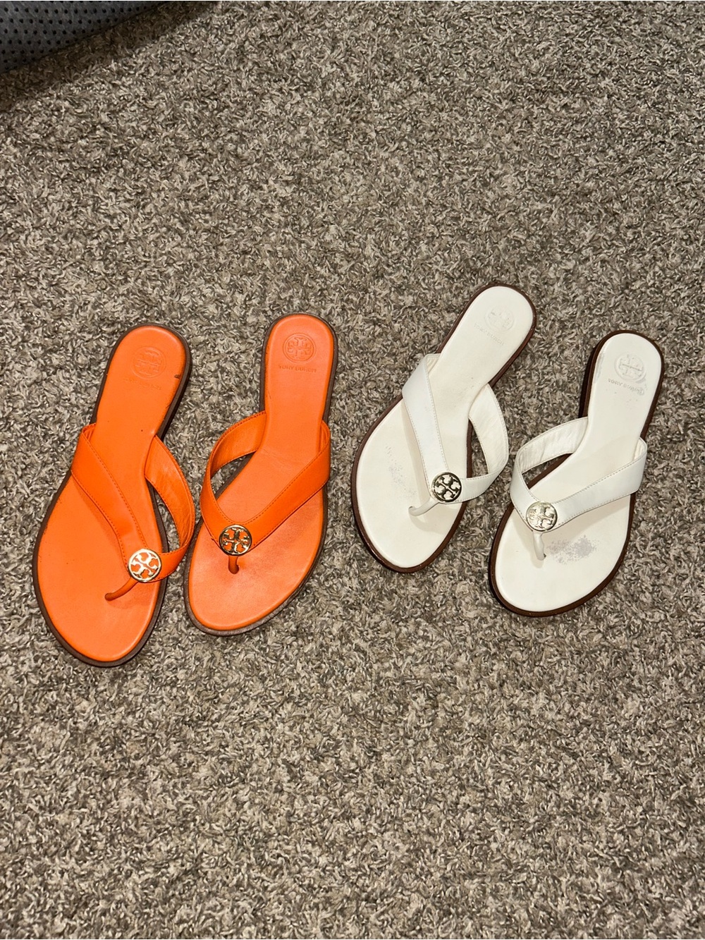 Authentic Two Pair Tory Burch Reva Thong Sandals - Orange and White size 8